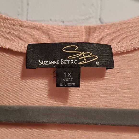 Suzanne Betro plus size pink cap sleeve v neck top - Picture 2 of 6